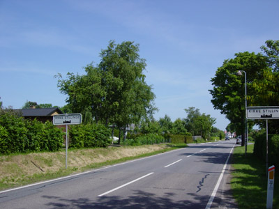 Kirke Stillinge Entrance